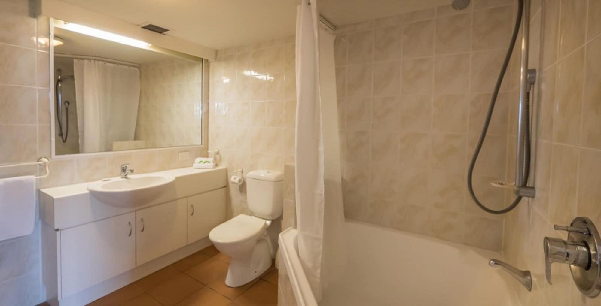 Tropic Towers Apartments Κερνς Εξωτερικό φωτογραφία