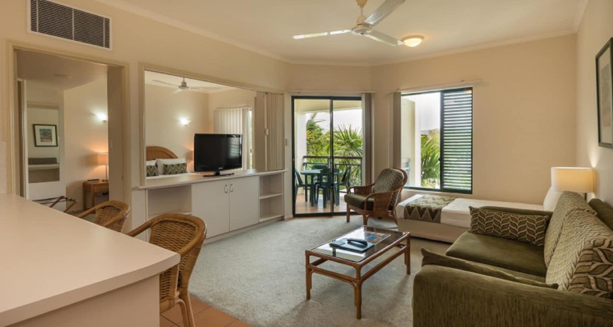 Tropic Towers Apartments Κερνς Εξωτερικό φωτογραφία