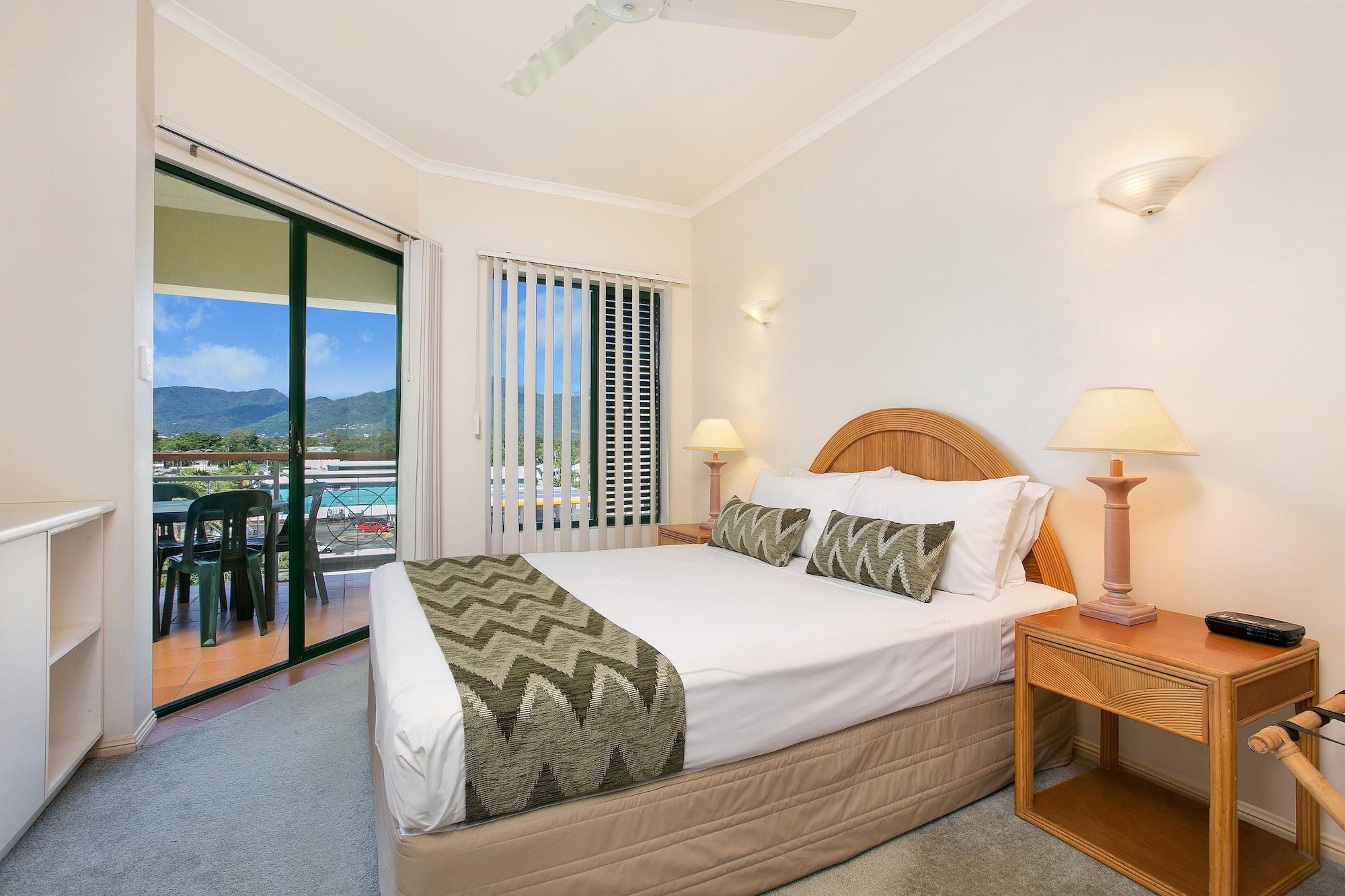 Tropic Towers Apartments Κερνς Εξωτερικό φωτογραφία