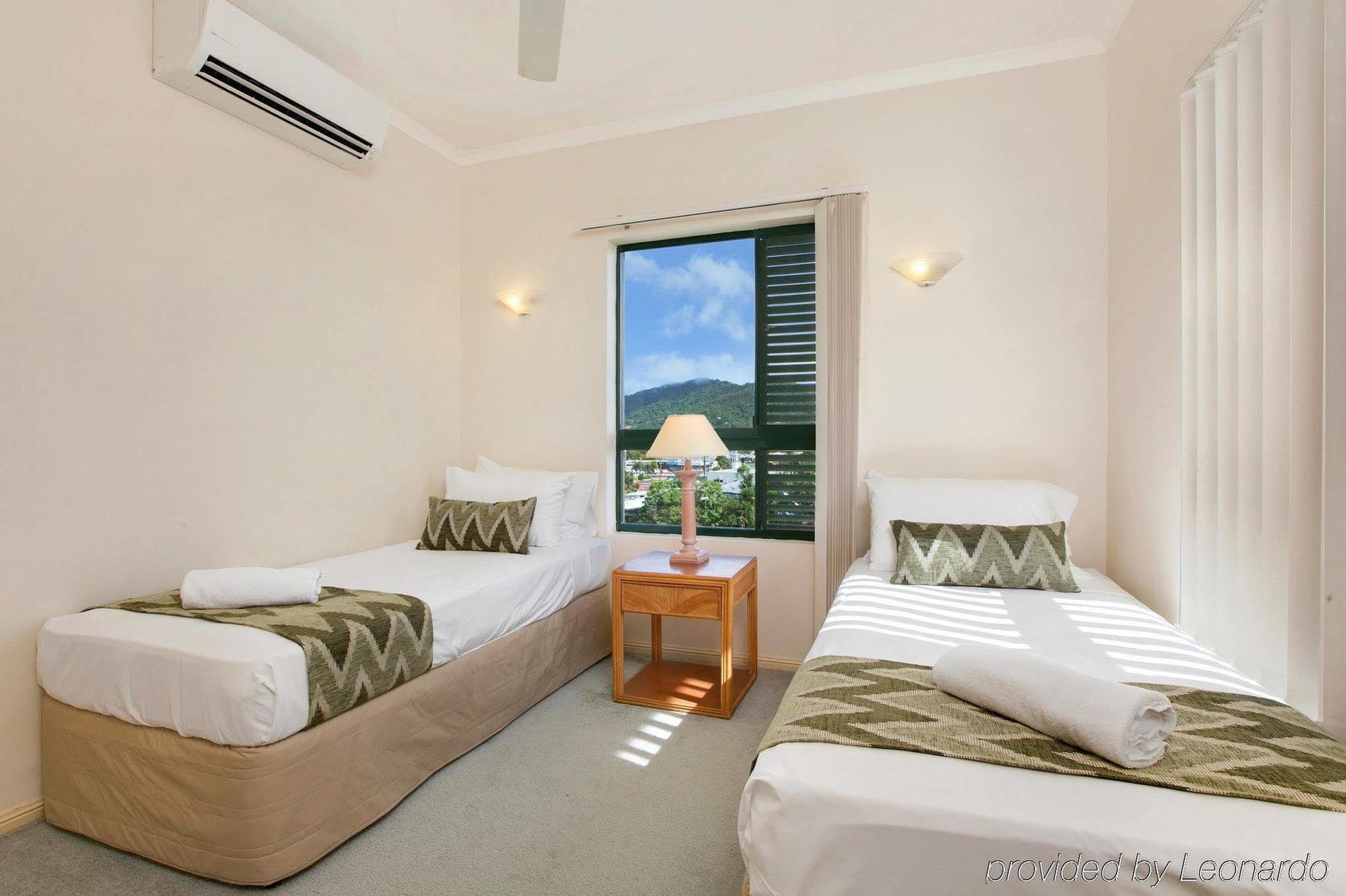 Tropic Towers Apartments Κερνς Εξωτερικό φωτογραφία
